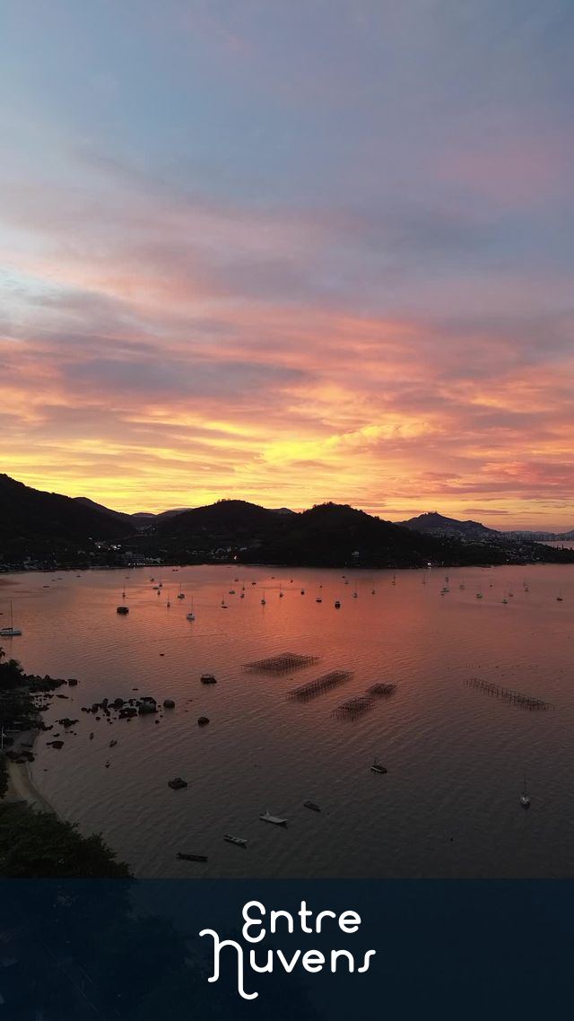 Nascer do sol  — vídeo aéreo de Florianópolis