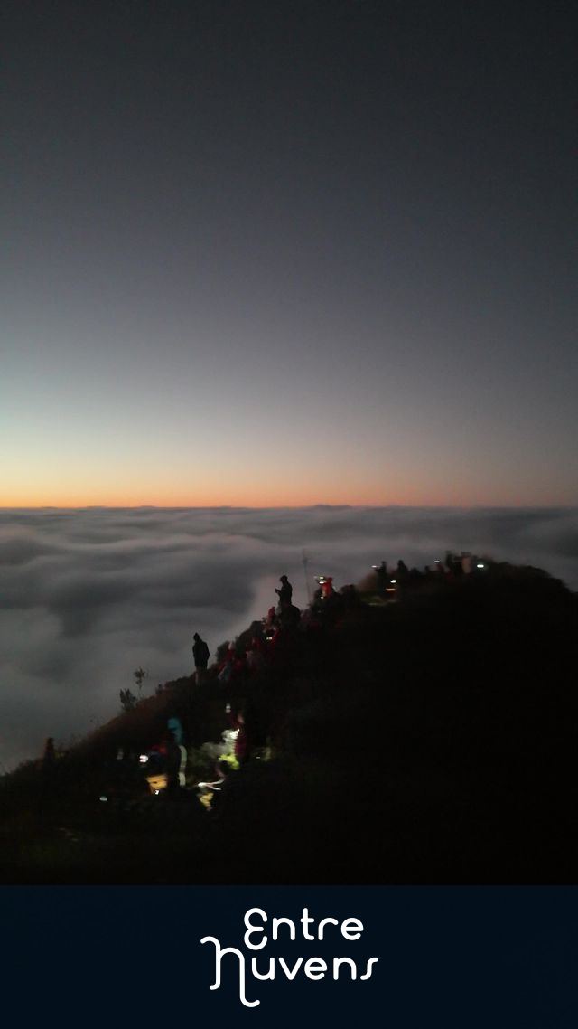 Nascer do Sol Morro Cambirella — vídeo aéreo de Palhoça