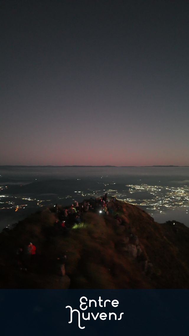 Nascer do Sol Morro Cambirella — vídeo aéreo de Palhoça