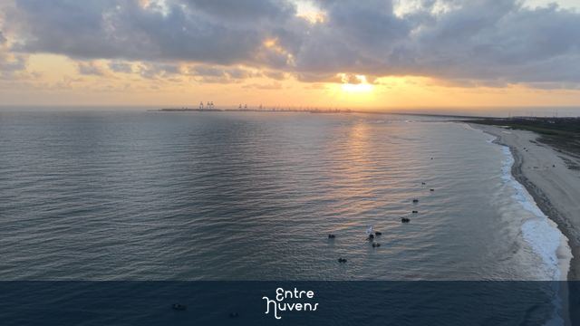 Nascer do sol no Porto do Pecem — vídeo aéreo de São Gonçalo do Amarante