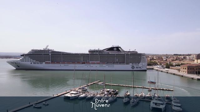 Navio Cruzeiro MSC SPLENDIDA