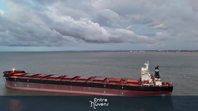 Navio — vídeo aéreo de São Luís