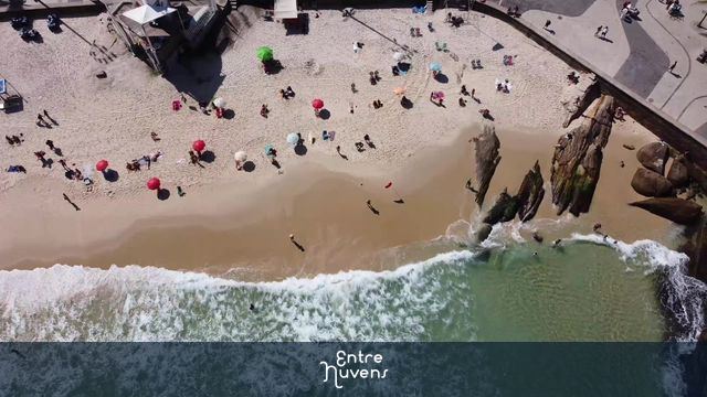 O Arpoador é um dos cartões postais do Rio, ele visto de cima e completamente diferente ! 