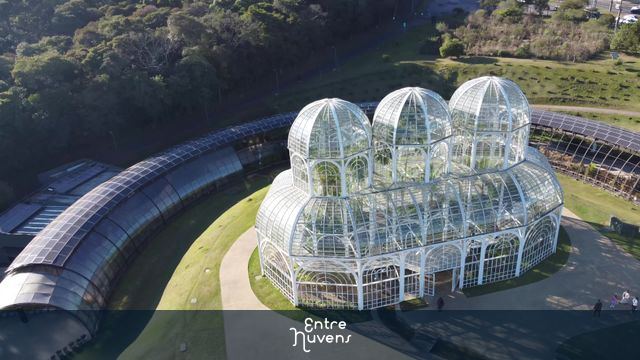 Orbitando a estufa do Jardim Botânico - Curitiba PR