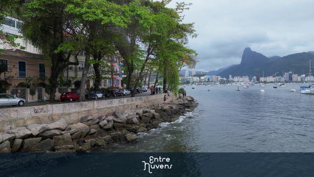 Orla arborizada da Enseada de Botafogo