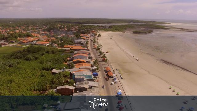 Orla de Marudá 02 — vídeo aéreo de Marapanim