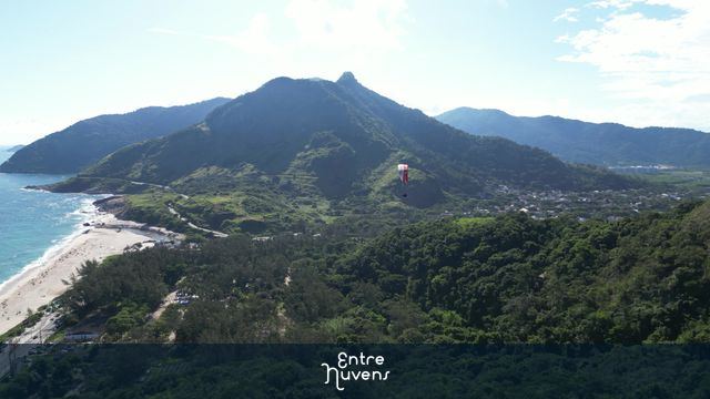 Parapente na praia