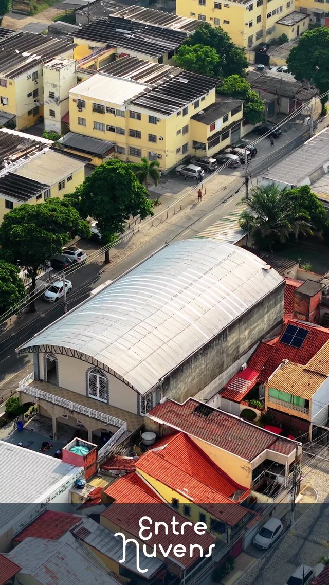 Paróquia São Nicolau — vídeo aéreo de Mesquita