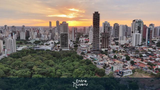 Parque Areião ao pôr do sol — vídeo aéreo de Goiânia