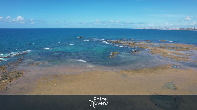 Piscinas naturais da praia de Itapoã em Salvador - Bahia