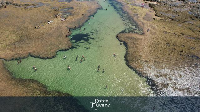 Piscinas naturais da praia de Itapuã