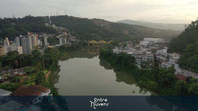 Ponte dos arcos - Amanhecer — vídeo aéreo de Blumenau