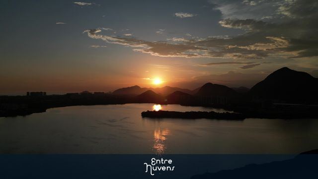 Por do Sol — vídeo aéreo de Rio de Janeiro
