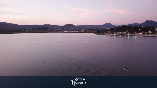 Por do sol com pescadores na Lagoa de Maricá 3