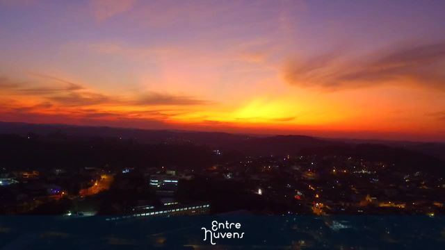Por do sol em Itapecerica da Serra 