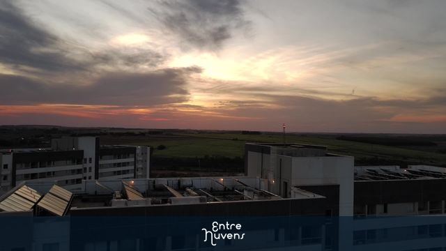 Pôr do sol em Olimpia