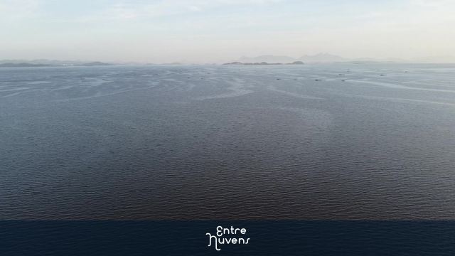 Por do Sol Pier de Piedade — vídeo aéreo de Magé