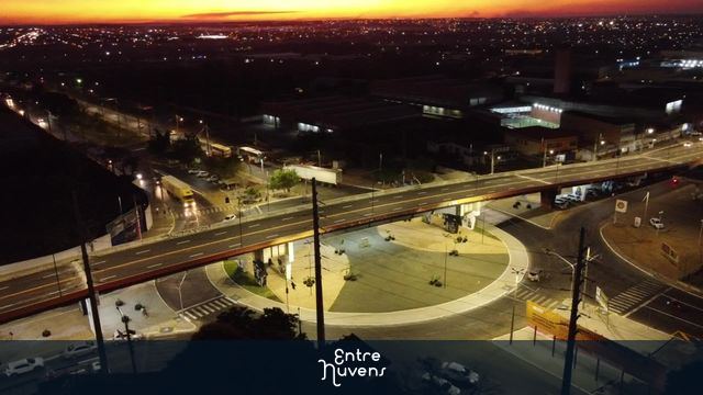 Por-do-sol em Teresina no viaduto Firmino Filho