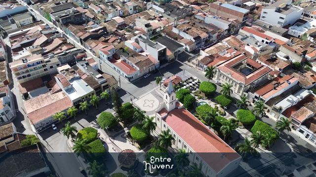 Praça da Igreja Matriz em Simão Dias