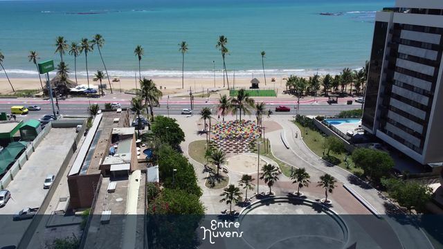 Praça Vera Arruda Jatiúca 2 — vídeo aéreo de Maceió