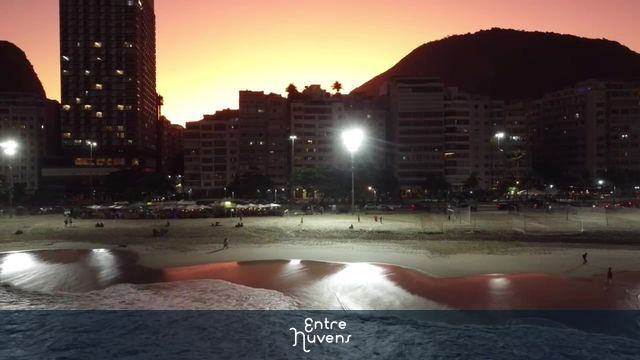 Praia Copacabana por do sol