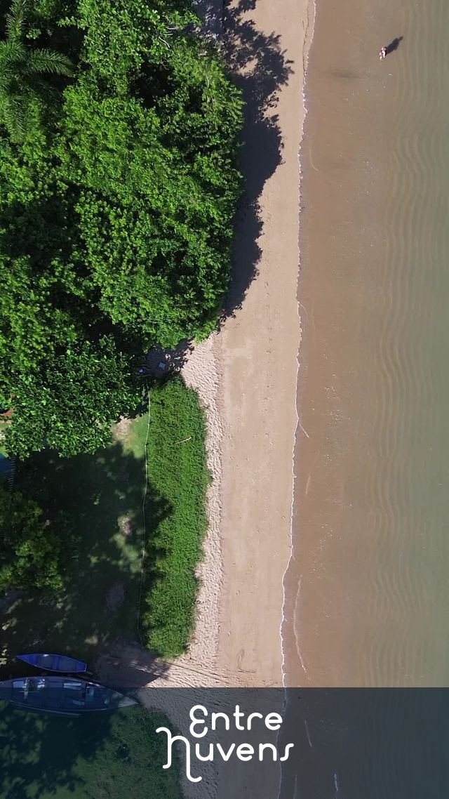 Praia da Geralda  — vídeo aéreo de Florianópolis