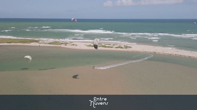 Praia de Buraquinho em Lauro de Freitas, Bahia