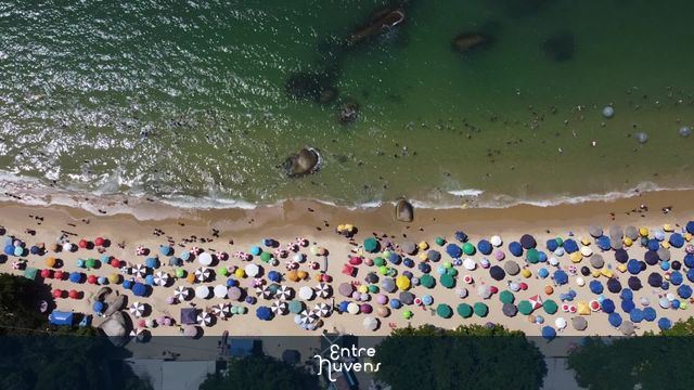 Praia de Cima  — vídeo aéreo de Balneário Camboriú