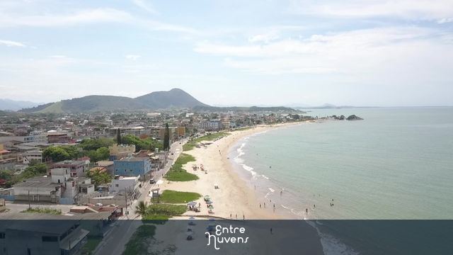Praia de Itaoca  — vídeo aéreo de Itapemirim