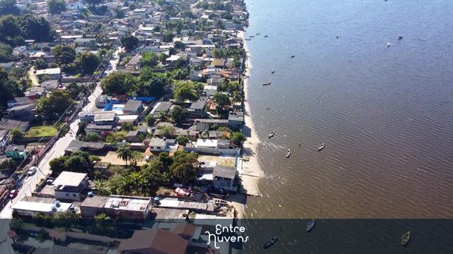 Praia de Mauá em Magé na baía da Guanabara 