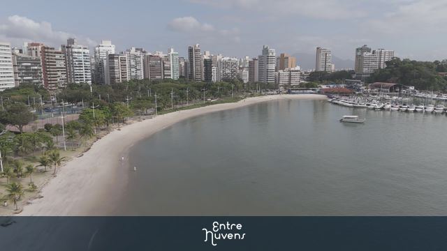 Praia do Canto  — vídeo aéreo de Vitória