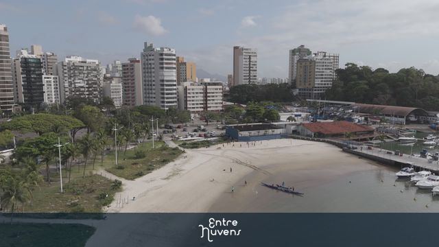 Praia do Canto e Pier Vitória