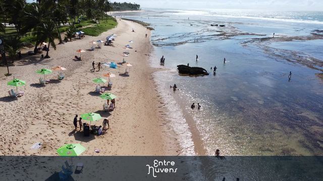 Praia do Lord/Praia do forte — vídeo aéreo de Mata de São João