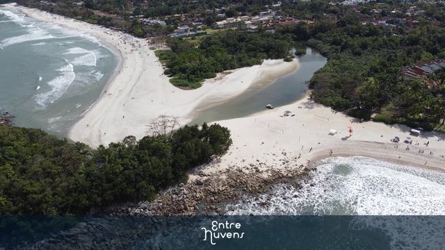Praia e Ilhote de Camburi e Camburizinho