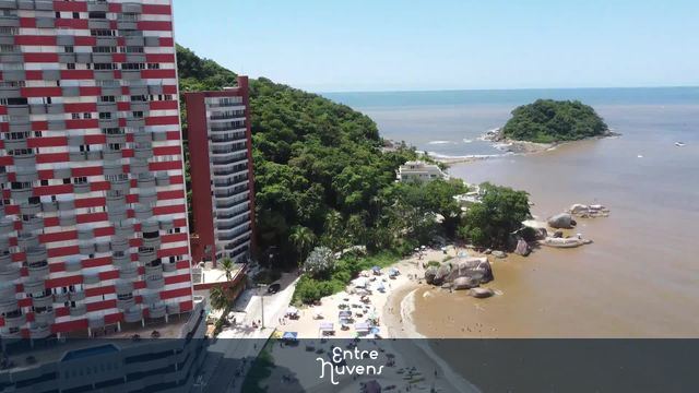 Praia mansa de Caiobá — vídeo aéreo de Matinhos