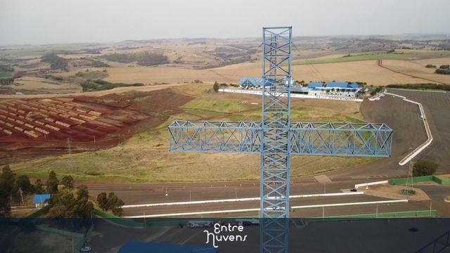 Santuário São Miguel arcanjo 4 - Brasil — vídeo aéreo de Bandeirantes