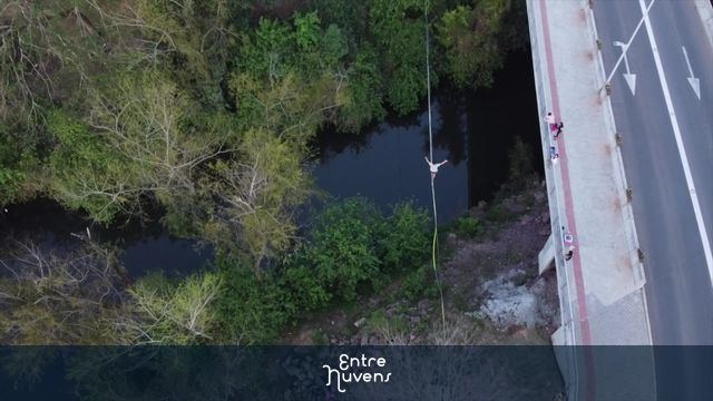 Slackline — vídeo aéreo de Blumenau