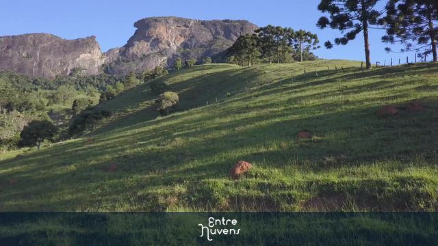 Subindo o terreno ate a Pedra do Baú.