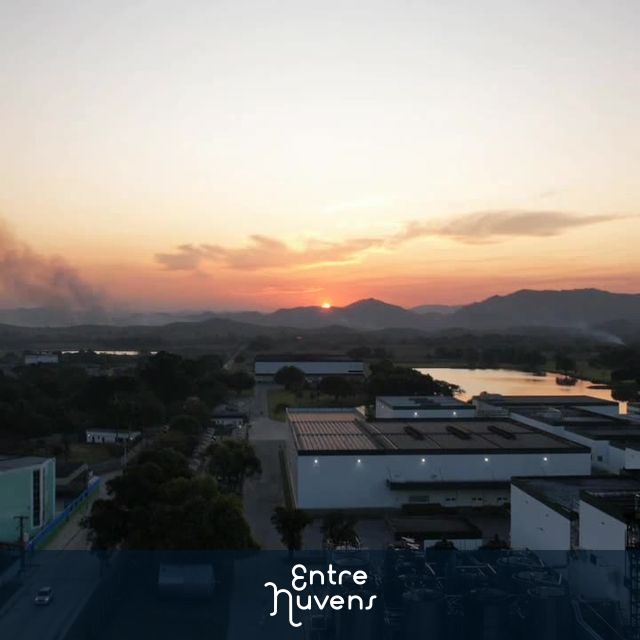 Timelapse_pordosol — vídeo aéreo de Japeri