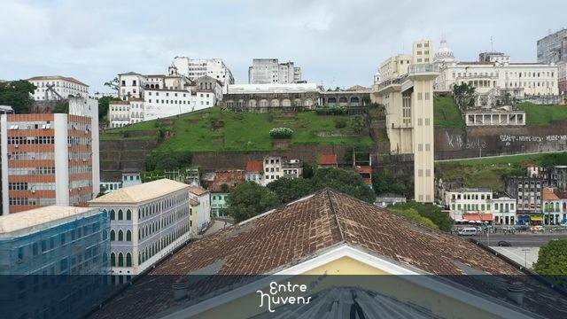 Um close no Mercado Modelo e elevador lacerda