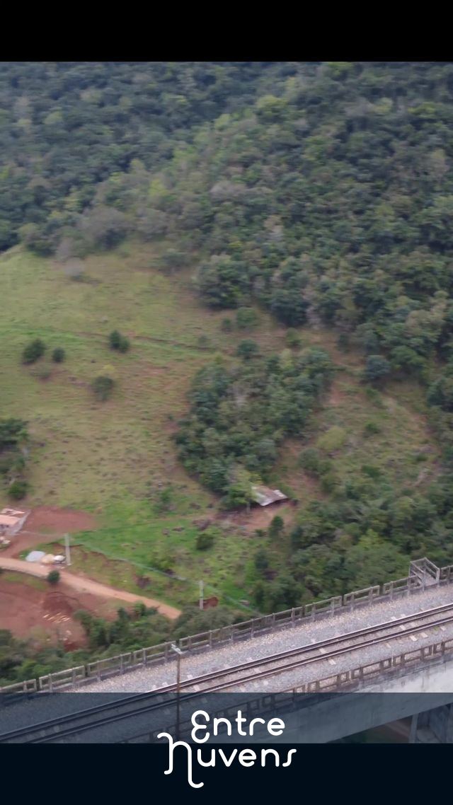 Viaduto 13, terceiro maior Viaduto ferroviário do mundo  — vídeo aéreo de Vespasiano Corrêa