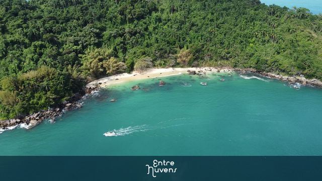 Vista da paradisíaca Ilha das Couves em Ubatuba