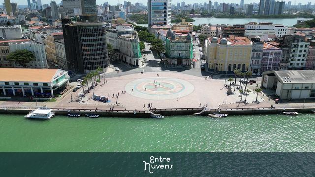 Vista panorâmica do Marco zero — vídeo aéreo de Recife