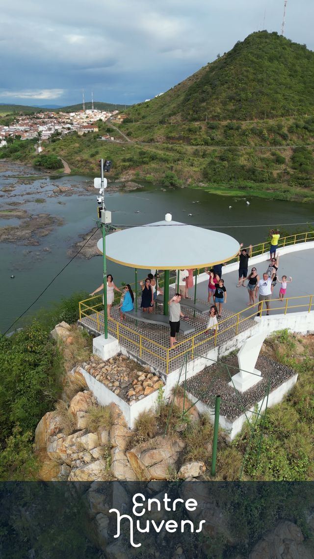 Vista Panorâmica do Mirante em Igaporã: Turismo e Beleza Natural — vídeo aéreo de Orós