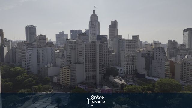 voo sobre o centro de SP
